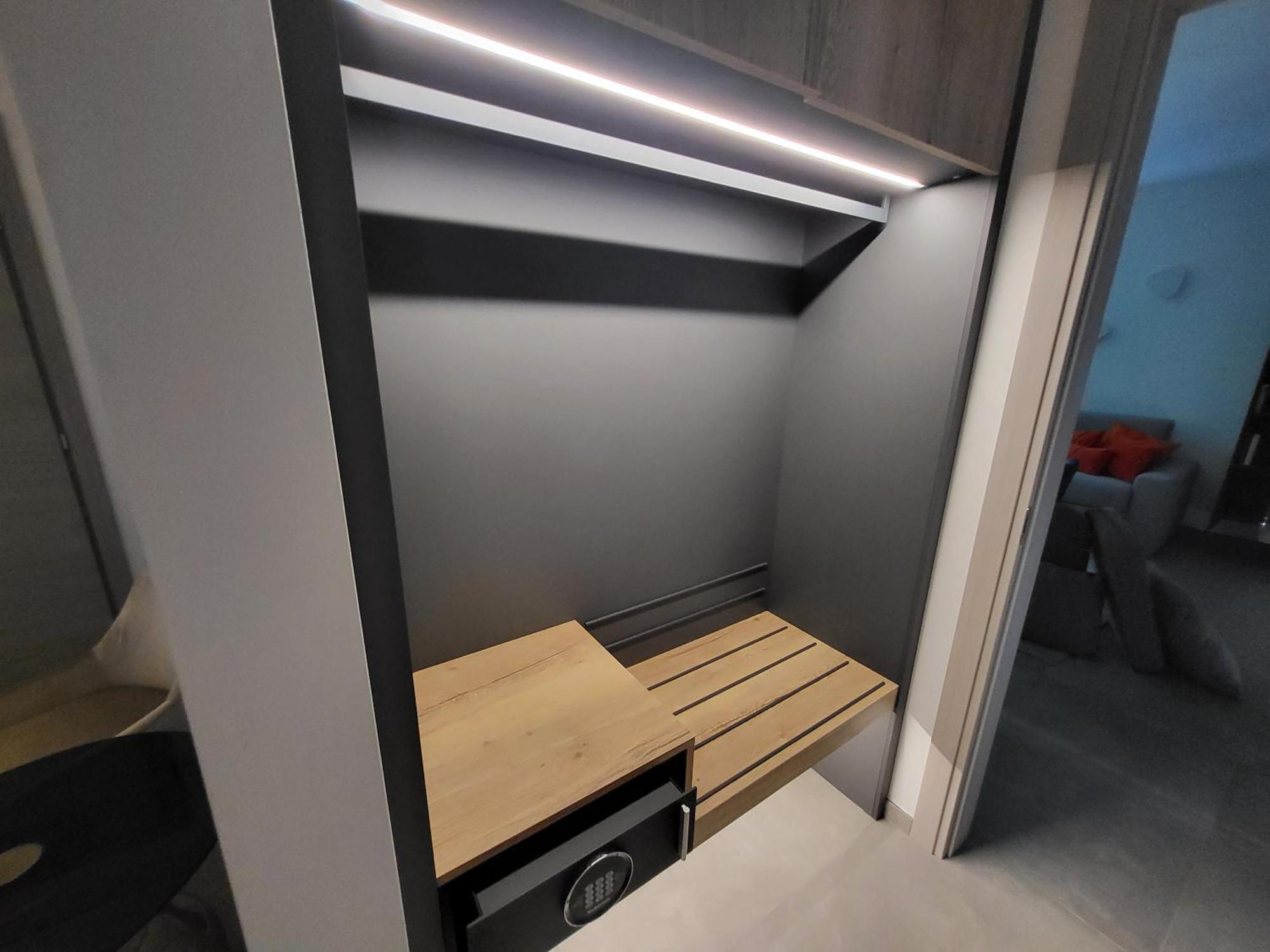 Attilio High Living Suites - Adults Only Торри-дель-Бенако Номер фото